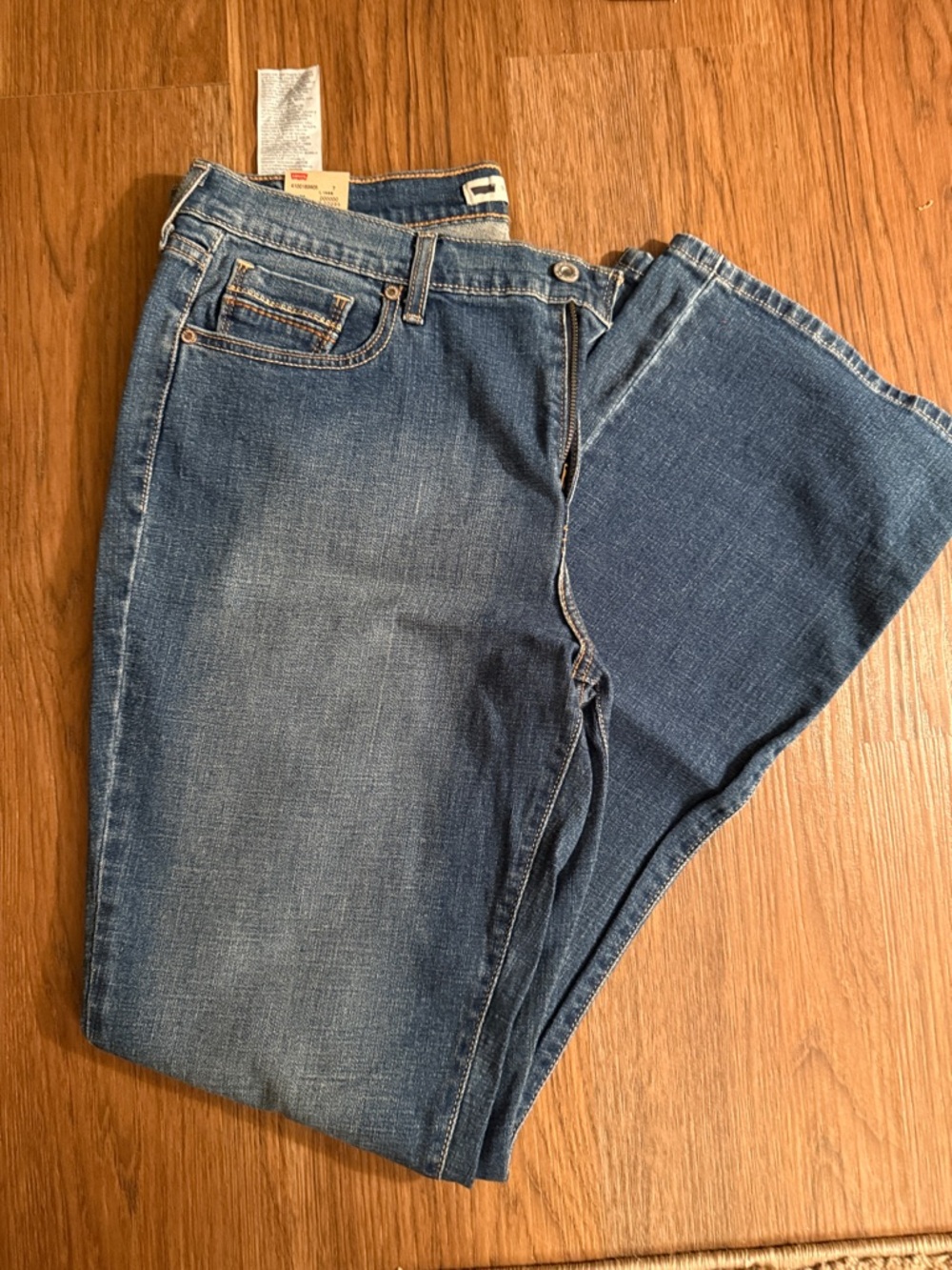 Levi's Medium Blue Straight-Leg Women's Jeans